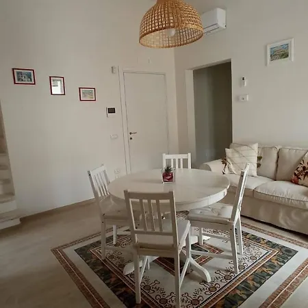 La Casa Di Trilly بيت للعطل *